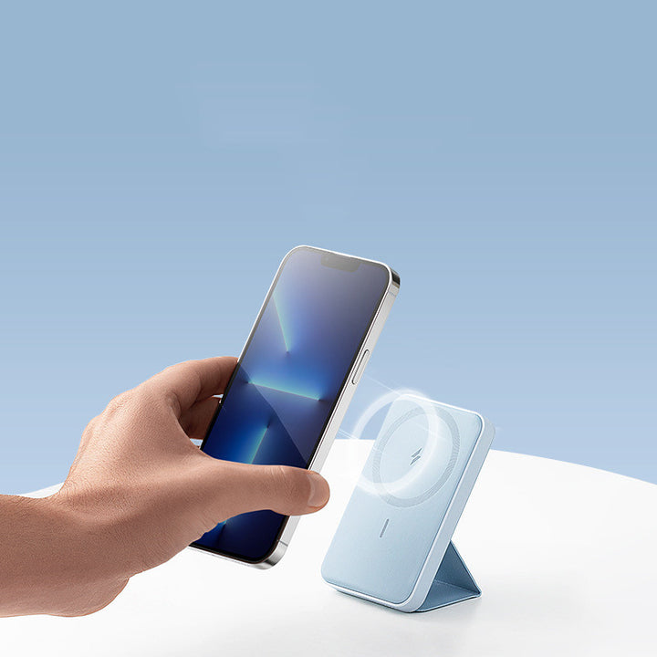 Magnetic Wireless Portable Power Bank